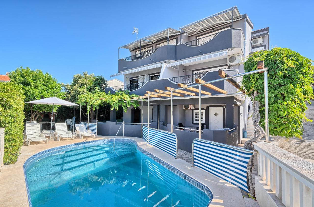Apartmani Tičić Trogir Bagian luar foto