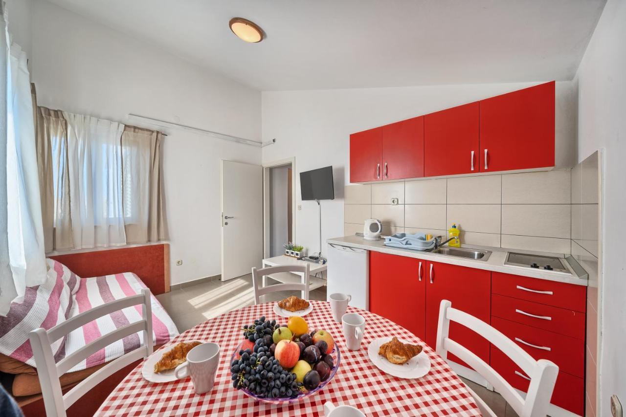 Apartmani Tičić Trogir Bagian luar foto