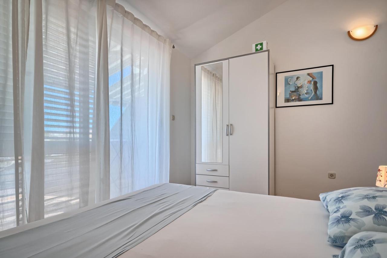 Apartmani Tičić Trogir Bagian luar foto